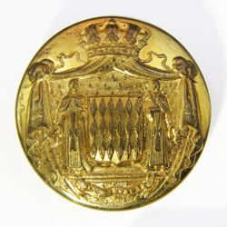 25-5.1.1 Coats of arms only (must have family shield) - achievement shield, Duke's coronet of rank, supporters, motto on banner, mantle, French Ecclesiastic - gilded brass - 1 & 1/4"