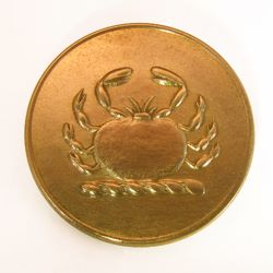 25-5.2.2.1 Animals (corresponds to Sec. 17 - Invertebrates/Crustaceans) - Crab (rare) surmounting a torse - gilded brass - 1" 25-5.2.2.1 Animals (corresponds to Sec. 17 - Invertebrates/Crustaceans) - Crab (rare) surmounting a torse - gilded brass - 1"