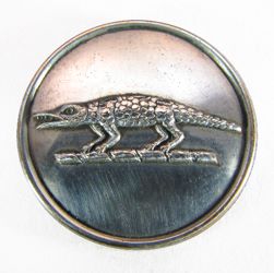 25-5.2.2.1 Animals (corresponds to Sec. 17 - Reptiles) - Crocodile (rare) surmounting a torse - silver-plated copper - 1" 25-5.2.2.1 Animals (corresponds to Sec. 17 - Reptiles) - Crocodile (rare) surmounting a torse - silver-plated copper - 1"