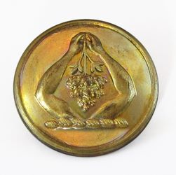 25-5.2.2.3 Plants (corresponds to Sec. 19 - Grapes) - Grapes held up by arms surmounting a torse - gilded brass - 1" 25-5.2.2.3 Plants (corresponds to Sec. 19 - Grapes) - Grapes held up by arms surmounting a torse - gilded brass - 1"